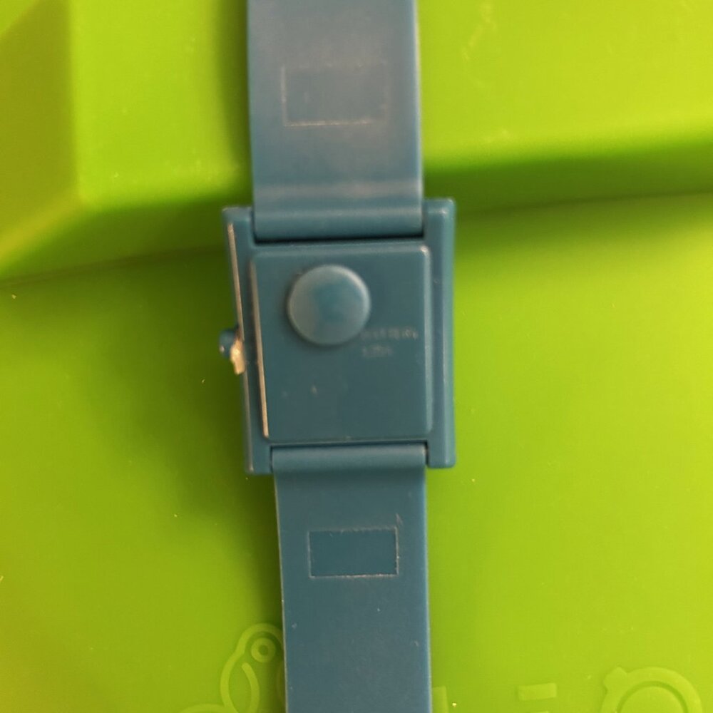 Vibrant Green Floral Women's Watch - Picture 6 of 6